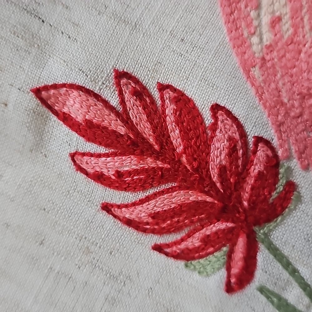 The Spring Shop Floral Linen Table Mat - Picture 3 of 7